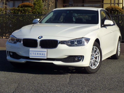 BMW 3ｼﾘｰｽﾞｾﾀﾞﾝ　320d ﾃﾞｨｰｾﾞﾙ車　Bｶﾒﾗサムネイル