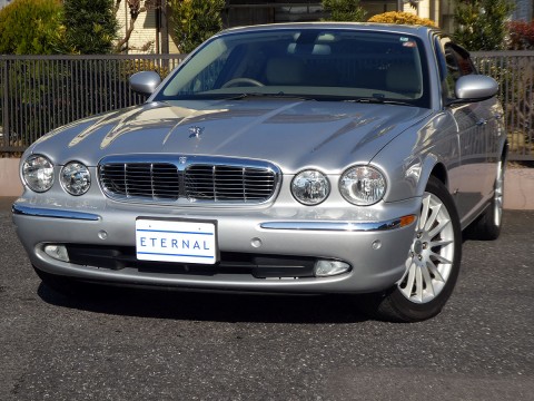 2006年モデル　ジャガー XJ6 3.0エグゼクティブ シルバーメタリックサムネイル