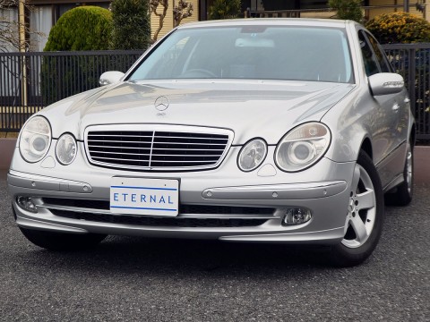 2005年モデル Ｍ・ベンツ Eクラス E350アバンギャルド ブリリアントシルバーサムネイル