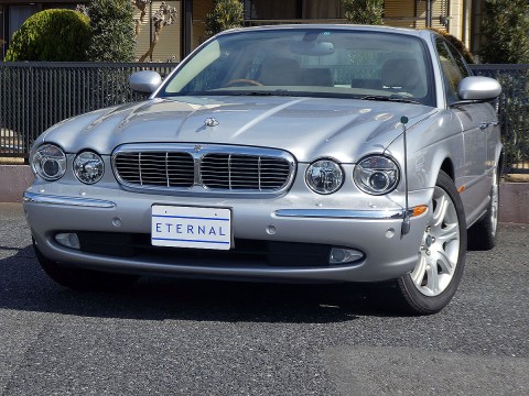 2005年モデル ジャガー XJ8 シルバーメタリックサムネイル