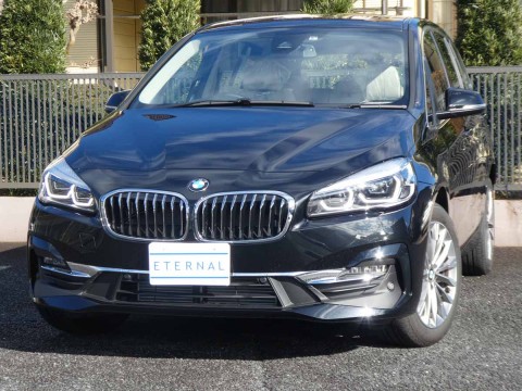 2019年モデル BMW 218d グランツアラー ラグジュアリー ブラックサファイアサムネイル