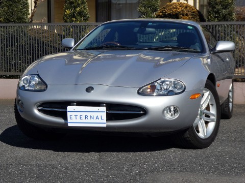 2004年モデル　ジャガーXK8 クラシック　プラチナシルバーサムネイル