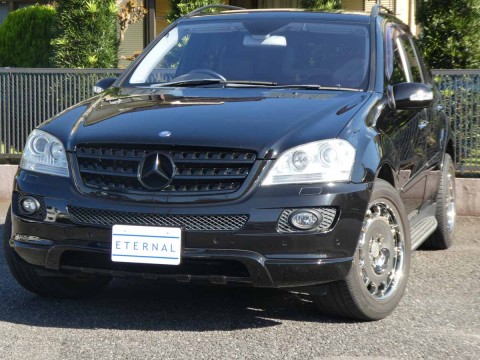 2006年モデル　Ｍ・ベンツ ML350 4MATIC スポーツPKG　オプシディアンブラックサムネイル
