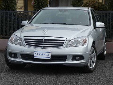 2010年モデル　メルセデスベンツ　Ｃ200 CGI ブルーエフィシェンシー イリジウムシルバーサムネイル