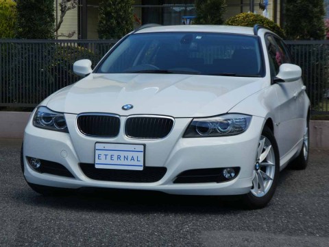 2011年モデル BMW 320iツーリング アルピンホワイトサムネイル