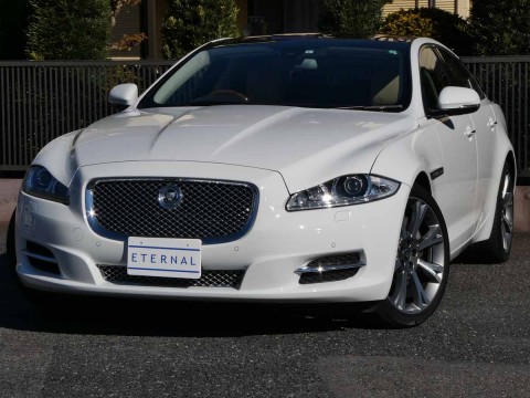 2013年モデル  ジャガーXJ 3.0プレミアムラグジュアリー ポラリスホワイトサムネイル