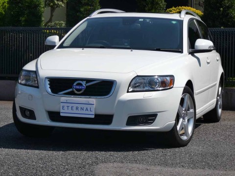 2012年モデル  ボルボ V50 クラシック アイスホワイトサムネイル