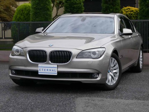 2011年モデル　BMW 750Li カシミアシルバーサムネイル