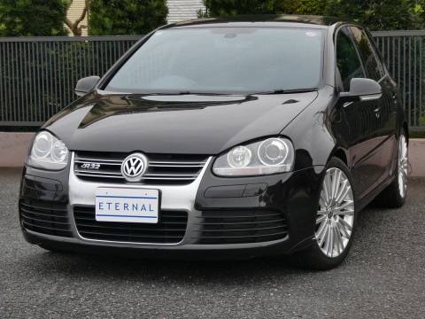 2006年モデル　フォルクスワーゲン ゴルフ5 R32 ブラックマジックパールエフェクトサムネイル