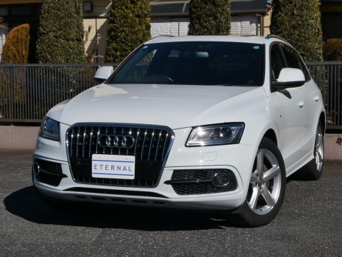 2013年モデル　アウディ Q5 2.0TFSIクワトロ Sライン グレイシアホワイトサムネイル