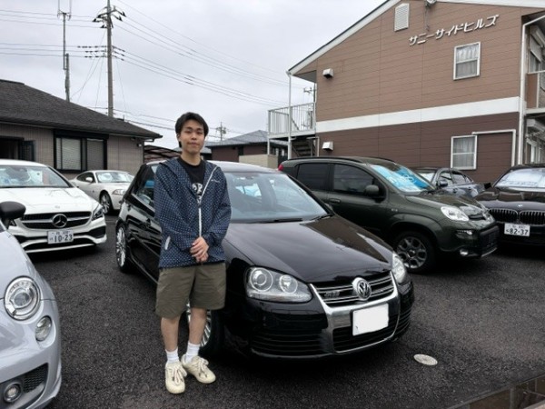 ゴルフ5 R32のご納車です(*_ _)サムネイル